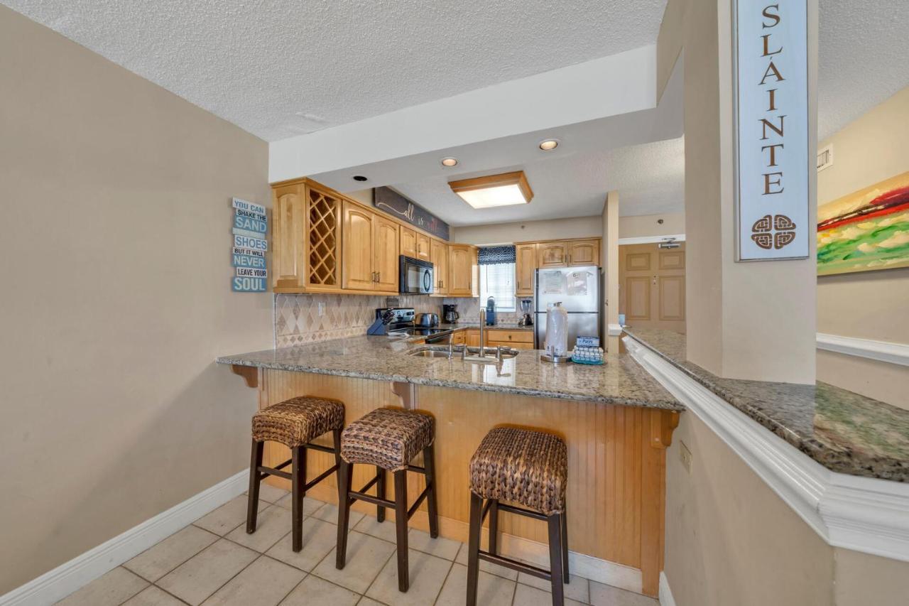 On The Gulf 403 - Is A Beautiful Front With A Great View Of The Gulf Destin
